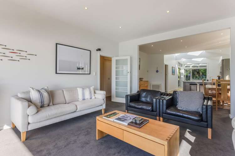 561 Rocks Road, Moana Nelson_14