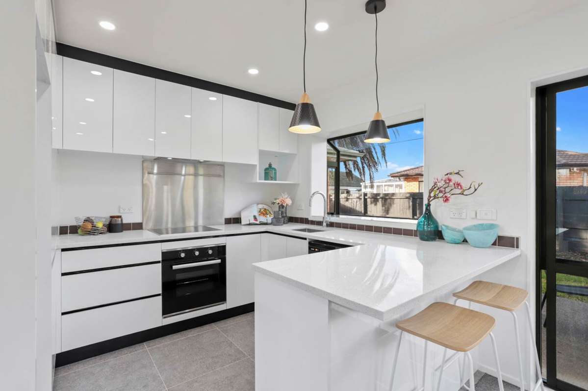 681A Te Atatu Road_2