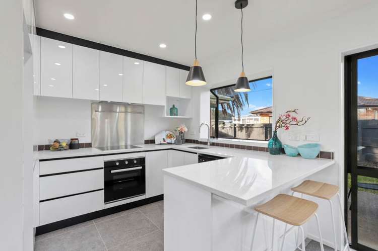 681a Te Atatu Road Te Atatu Peninsula_6