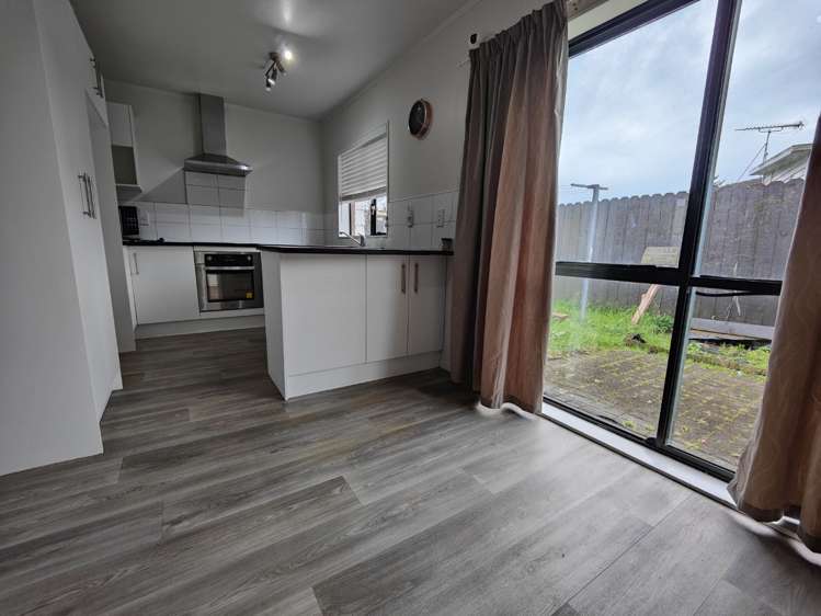 6 Horlicks Place 10686_5