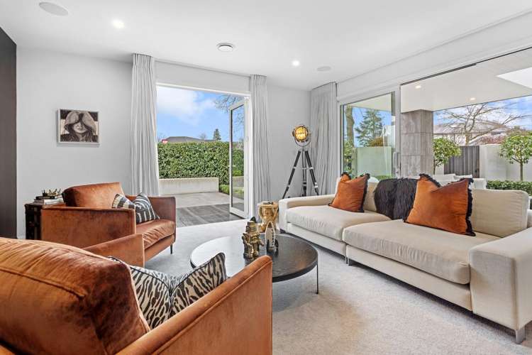 2 Snowdon Road Fendalton_11