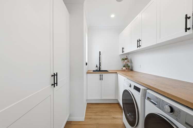 29 Humphries Road Waimumu_27