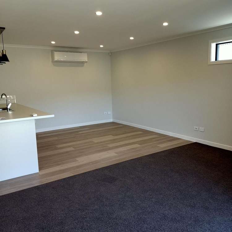 10 Main Road Wainuiomata_6