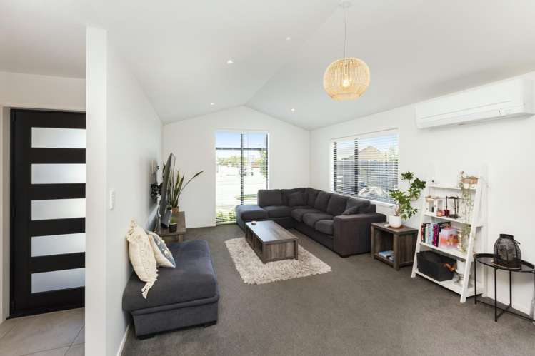 79 Katrine Drive Burwood_9