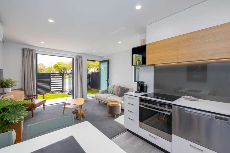 1/43 Dickens Street Addington_2