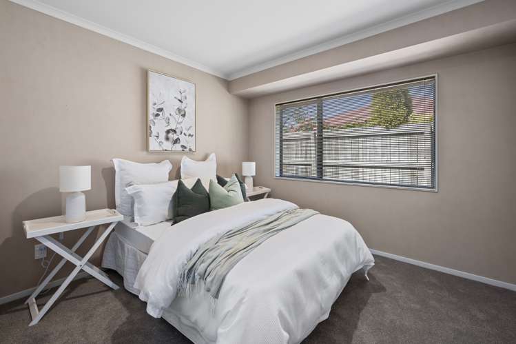 15 Frame Place Owhata_9