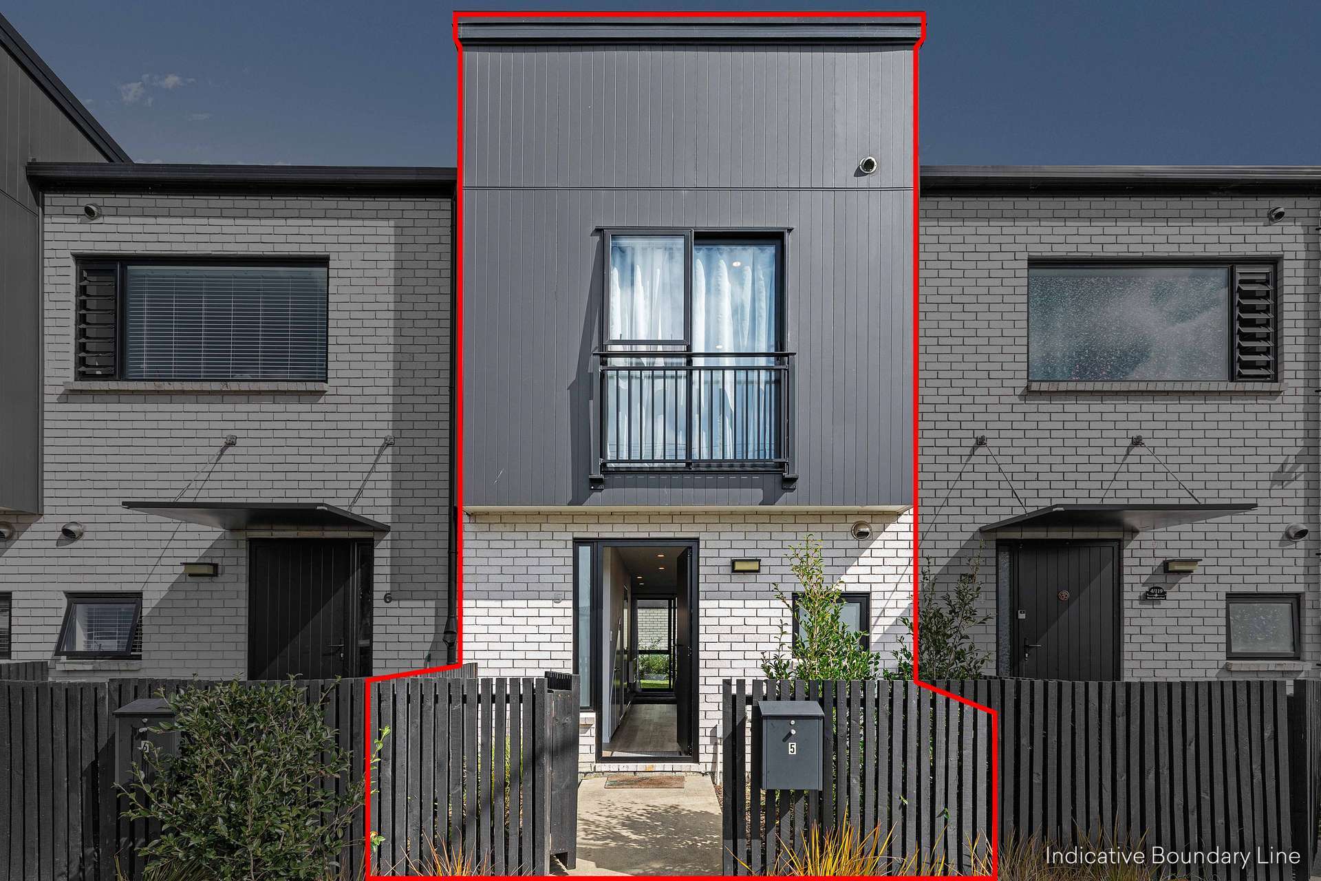 5/119 Bruce McLaren Road Henderson_0