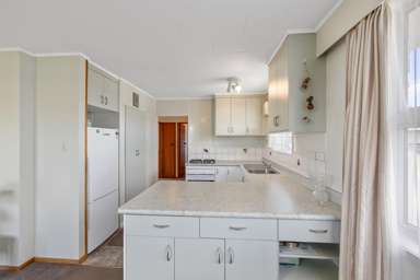 2/42 Sanders Avenue_3
