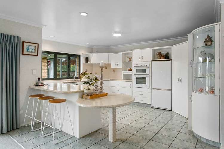 20 Cowley Drive Leamington_6