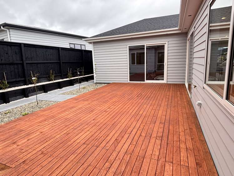 75 Parish Drive Milldale_10