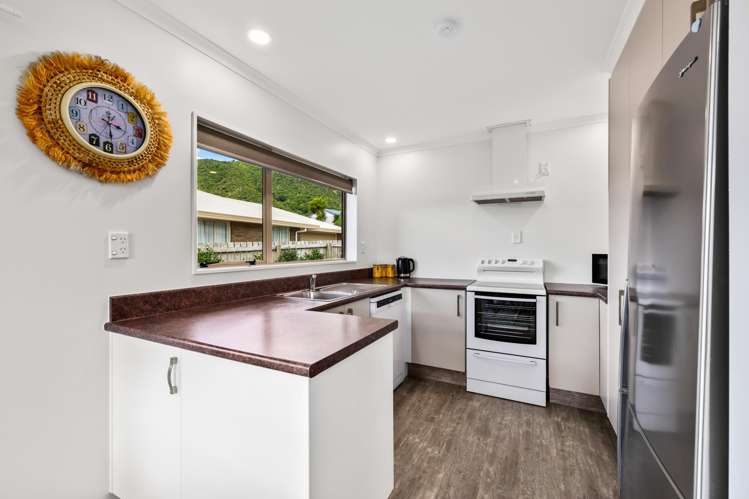 67 Moana View Road Waikawa_5