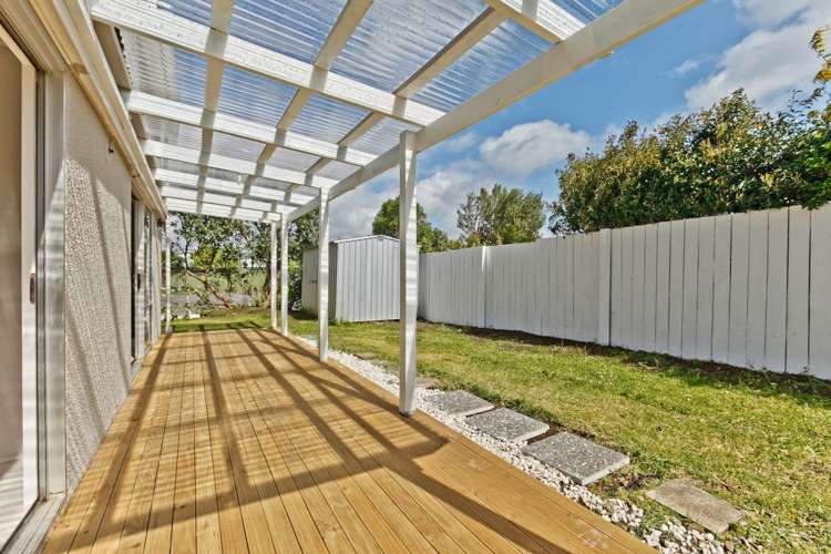 2/8 Gladstone Road Northcote_18