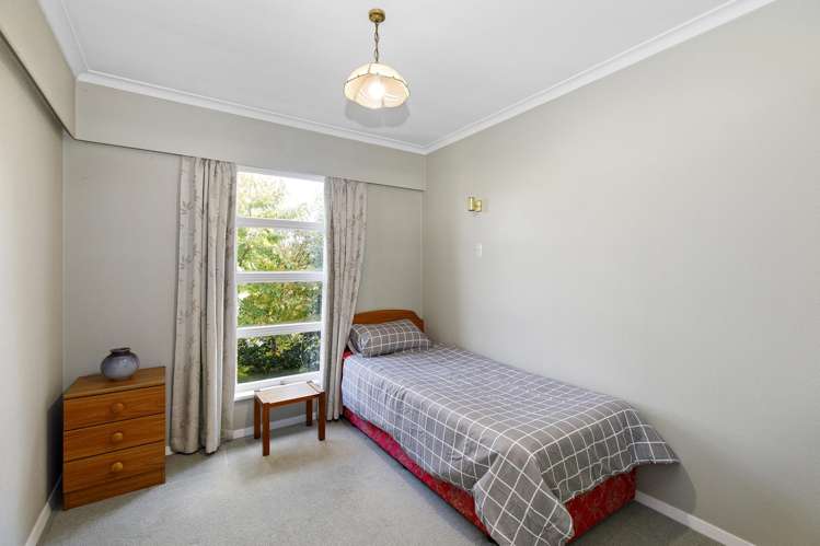 16 and 18 Faris Crescent Wainuiomata_14