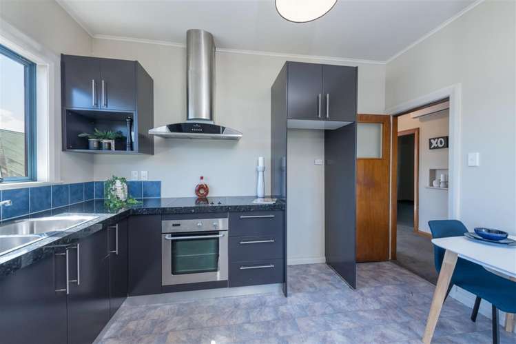 204 Saint Vincent Street Toi Toi_7