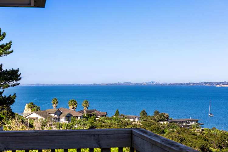 89 Roberts Road Matakatia_17