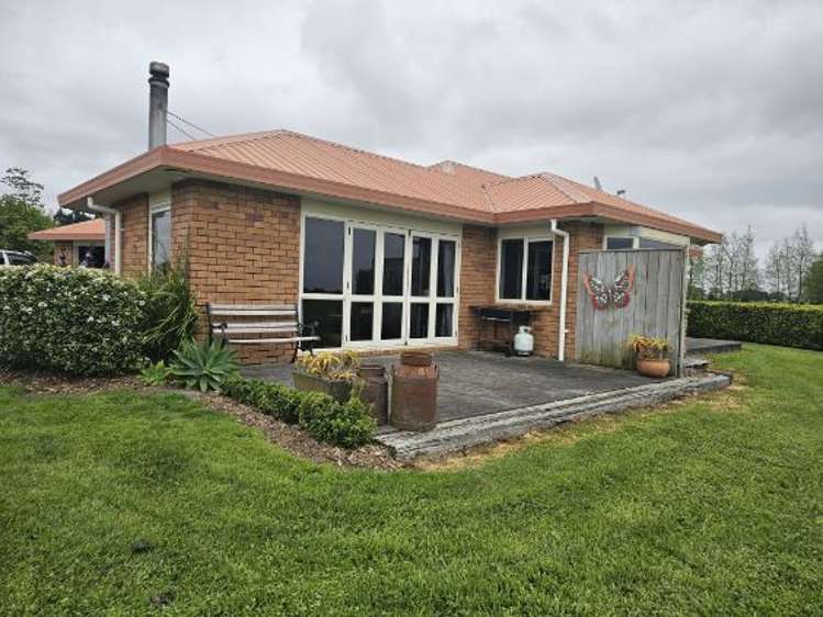 627 Inland North Road Onaero_12