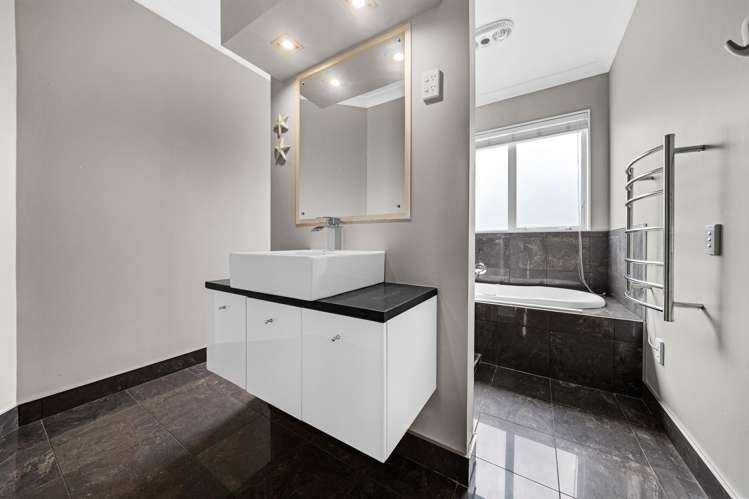 28 Franshell Crescent East Tamaki_9