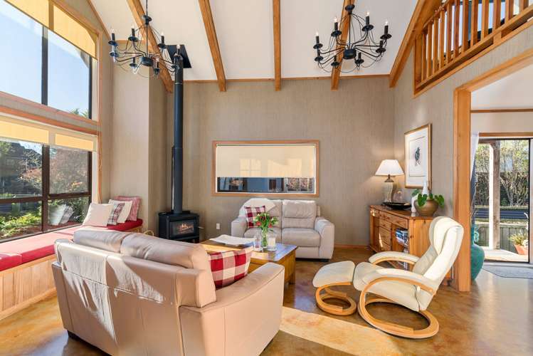 15a Holden Avenue Holdens Bay_23