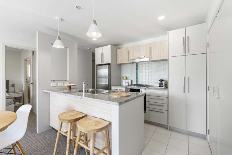 303/4 Wagener Place Mount Albert_3