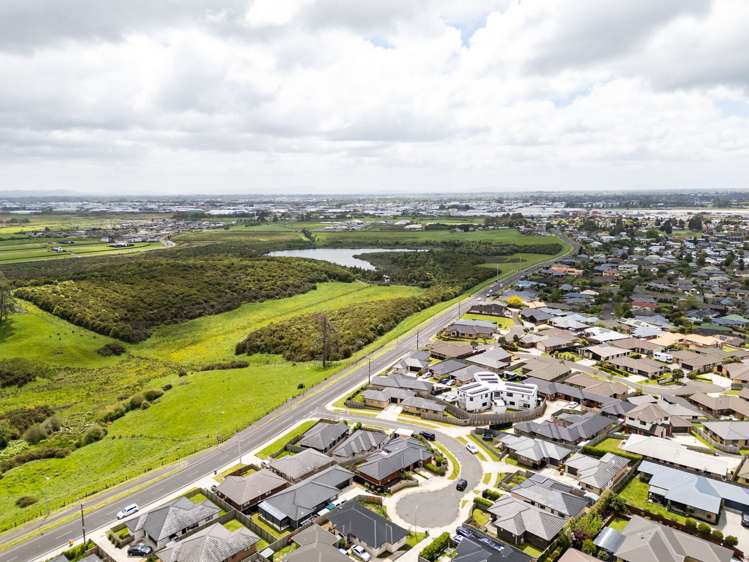 8 Manawaroa Close Grandview Heights_18