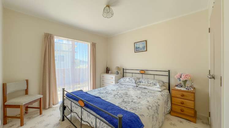 6 Seaview Avenue Te Puru_14