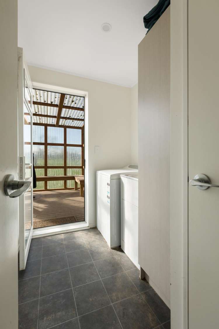 649 Wani Road Netherton_28