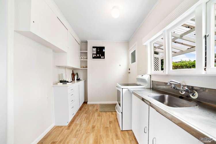 183 Beach Road Castor Bay_19