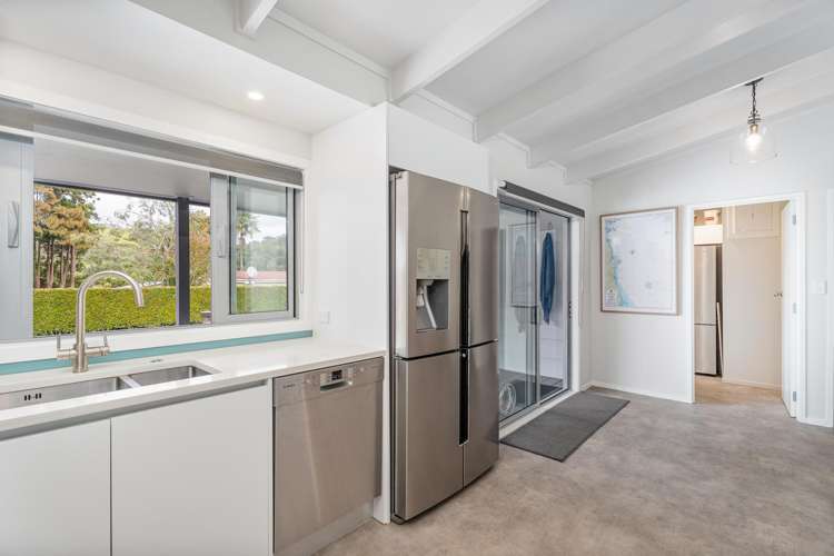 3 Ocean Beach Road Tairua_23