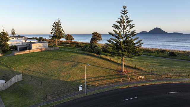 5 Pacific Parade Coastlands_1
