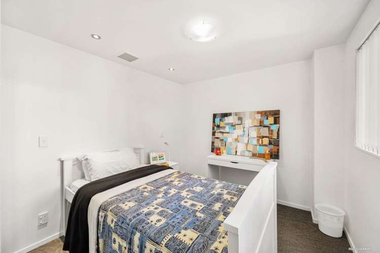 708/152 Hobson Street Auckland Central_7