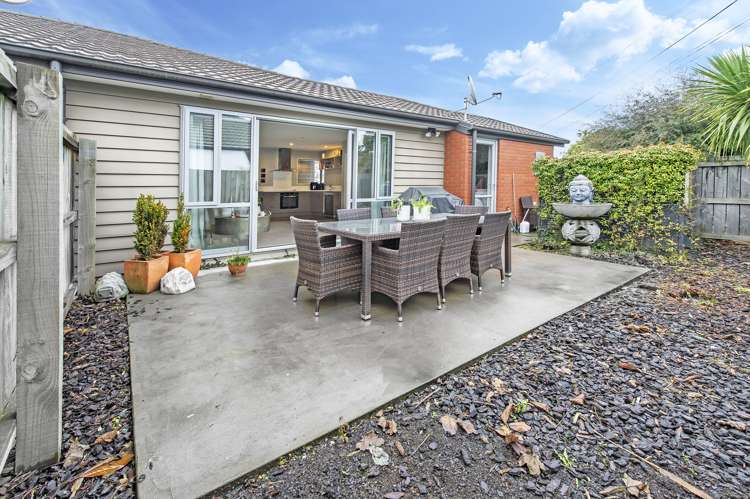 1/18 Goldsmith Place Waltham_13