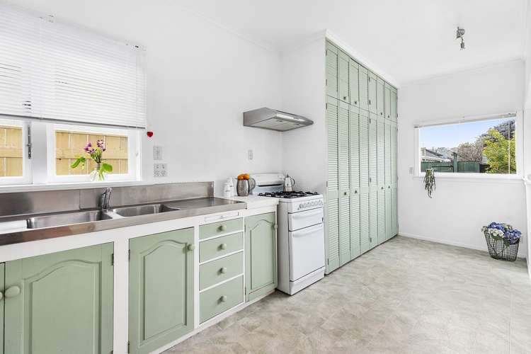 69 Rex Street Miramar_10