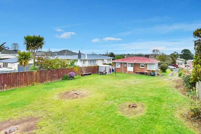 10 Churchill Avenue Manurewa_4