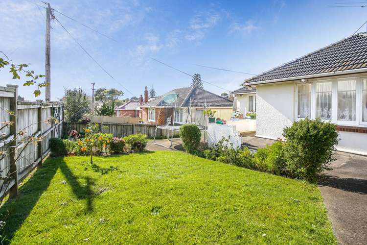 56 Hutchinson Avenue New Lynn_12