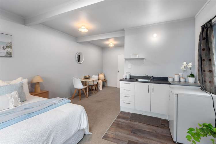 7 Carlton Crescent Kamo_13