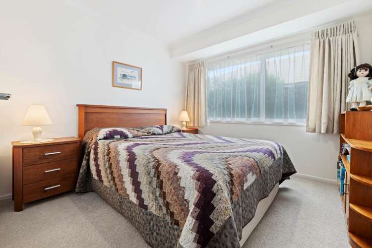 15 Tongeren Square Karaka_17