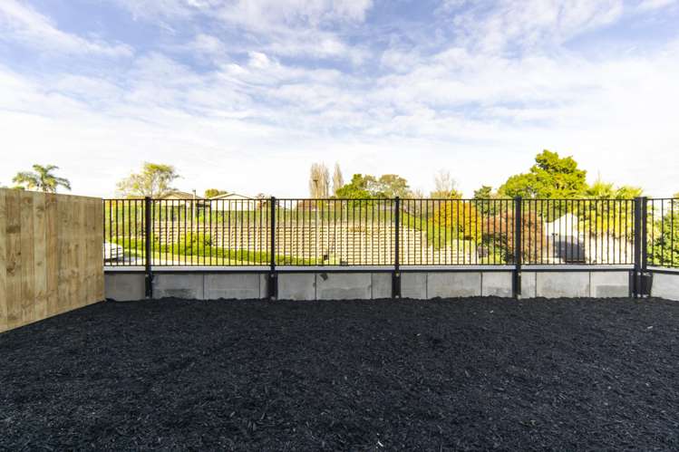 2/3 Harrowfield Drive Harrowfield_18