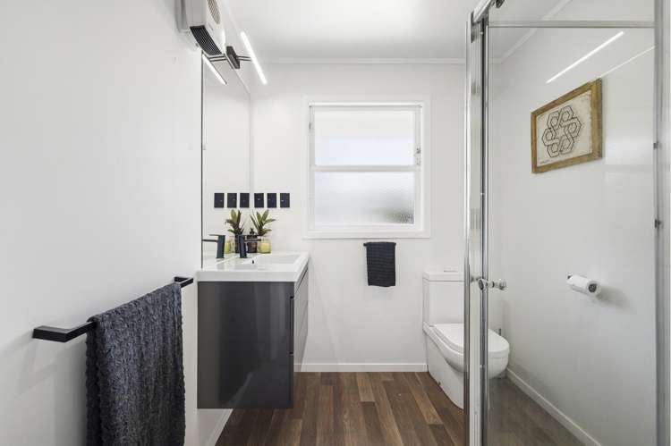 54 Grand Vue Road Kawaha Point_12