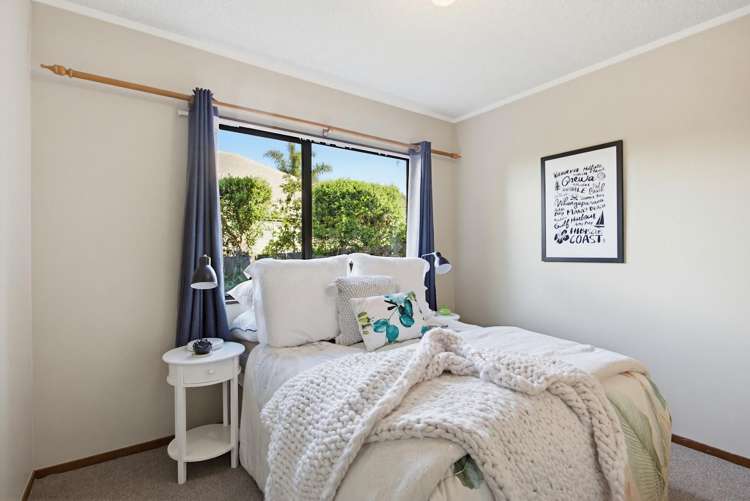 58B William Bayes Place Red Beach_18