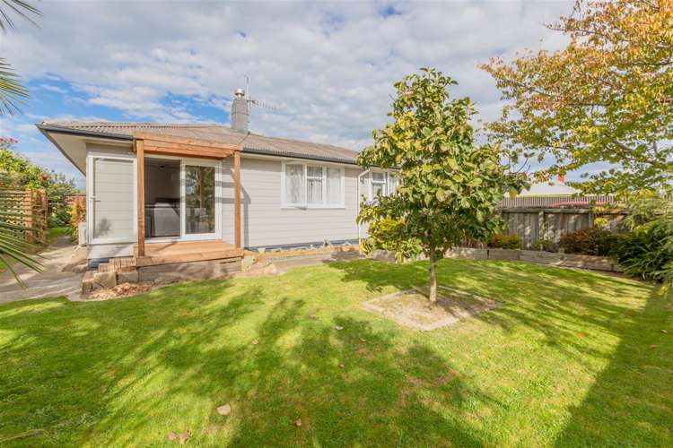 18 Neal Crescent Onekawa_17