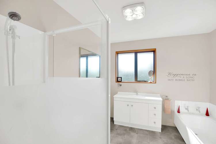 36 Taranaki Drive Woodend_12