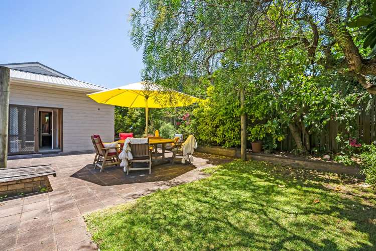 10 Waetford Road Matapouri_5
