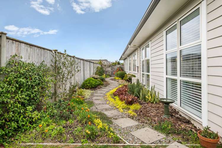 16 Kukuwai Avenue Red Beach_20