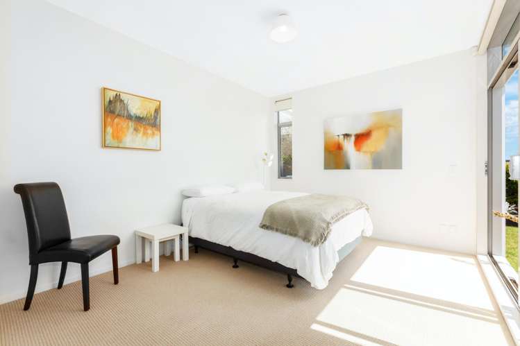 14 Ashwood Street Woodridge_13