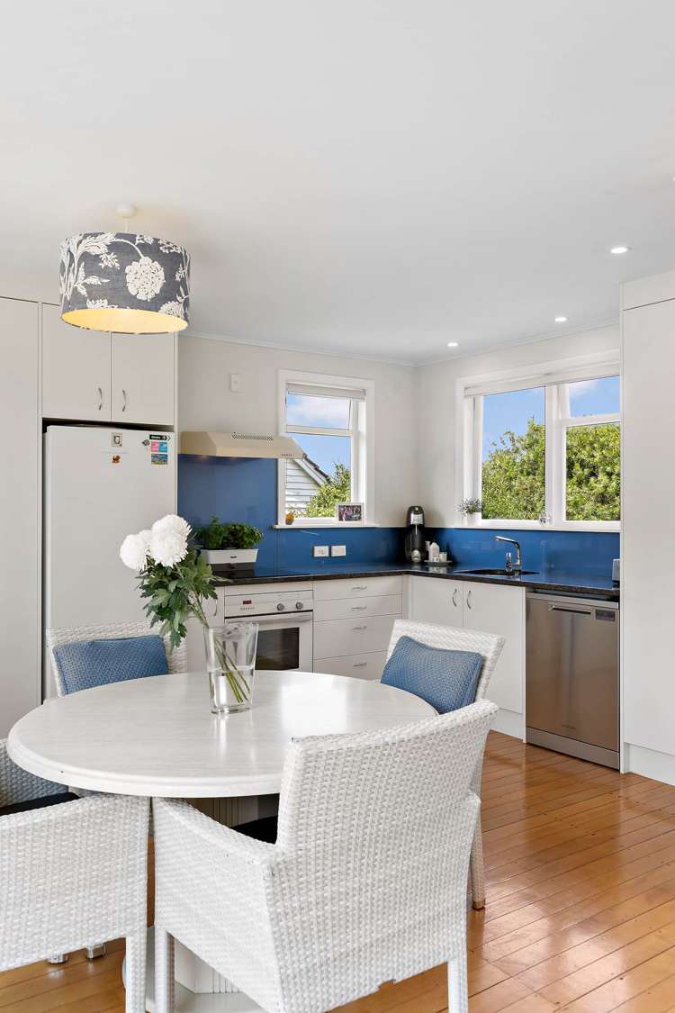 16 Clairville Crescent Wai O Taiki Bay_30