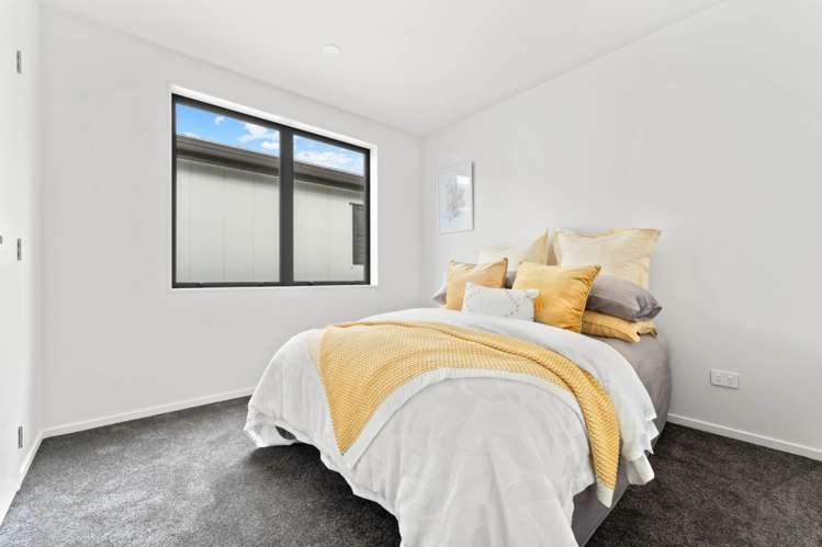 21 Bronzewater Drive Silverdale_11