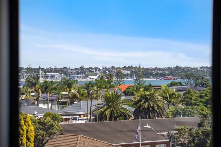 22 Morrow Avenue Bucklands Beach_43