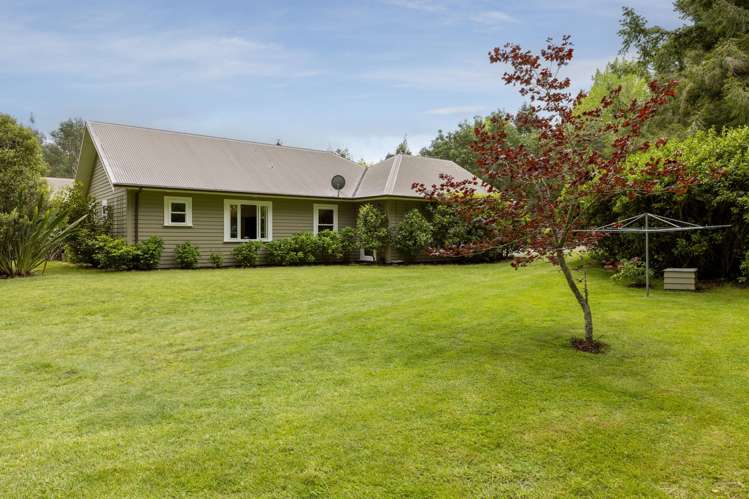 365 Whangamata Road Kinloch_35