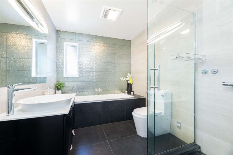 8 Irongate Avenue Ranui_14