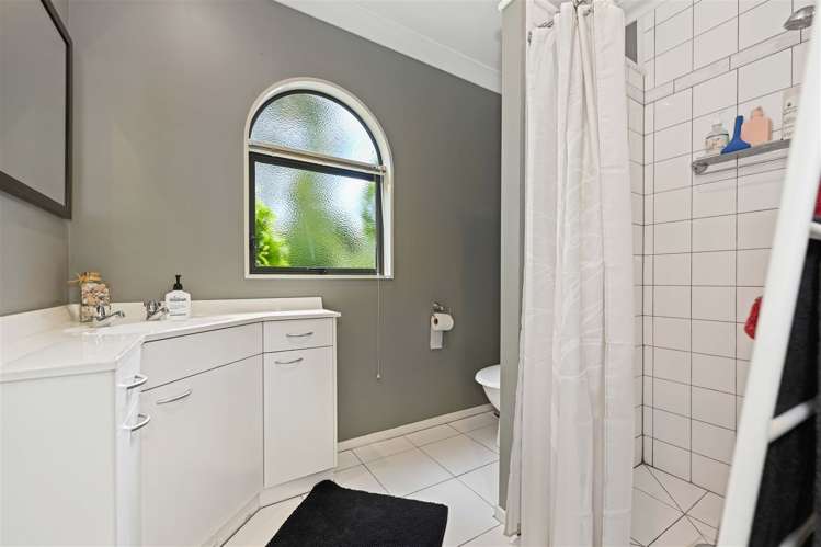 17 Millthorpe Crescent Pukete_10